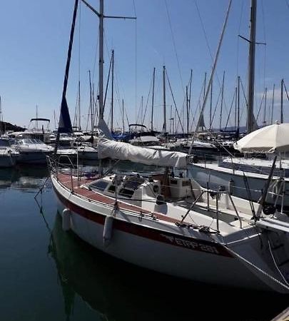 Bateau A Quai St Raphael, 4 Couchages , Voilier Etap 28I Hotel Saint-Raphael  Ngoại thất bức ảnh